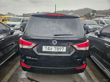 Korando Turismo