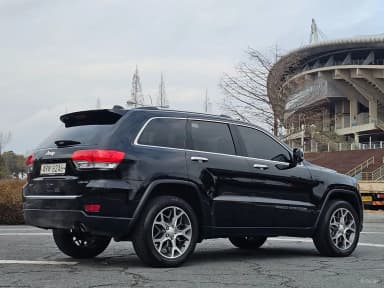Grand Cherokee