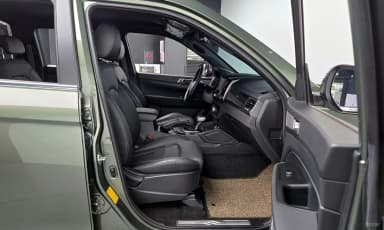 Rexton Sports Khan