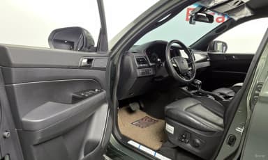Rexton Sports Khan