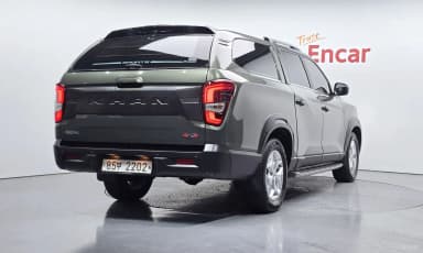 Rexton Sports Khan