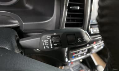 Rexton Sports Khan