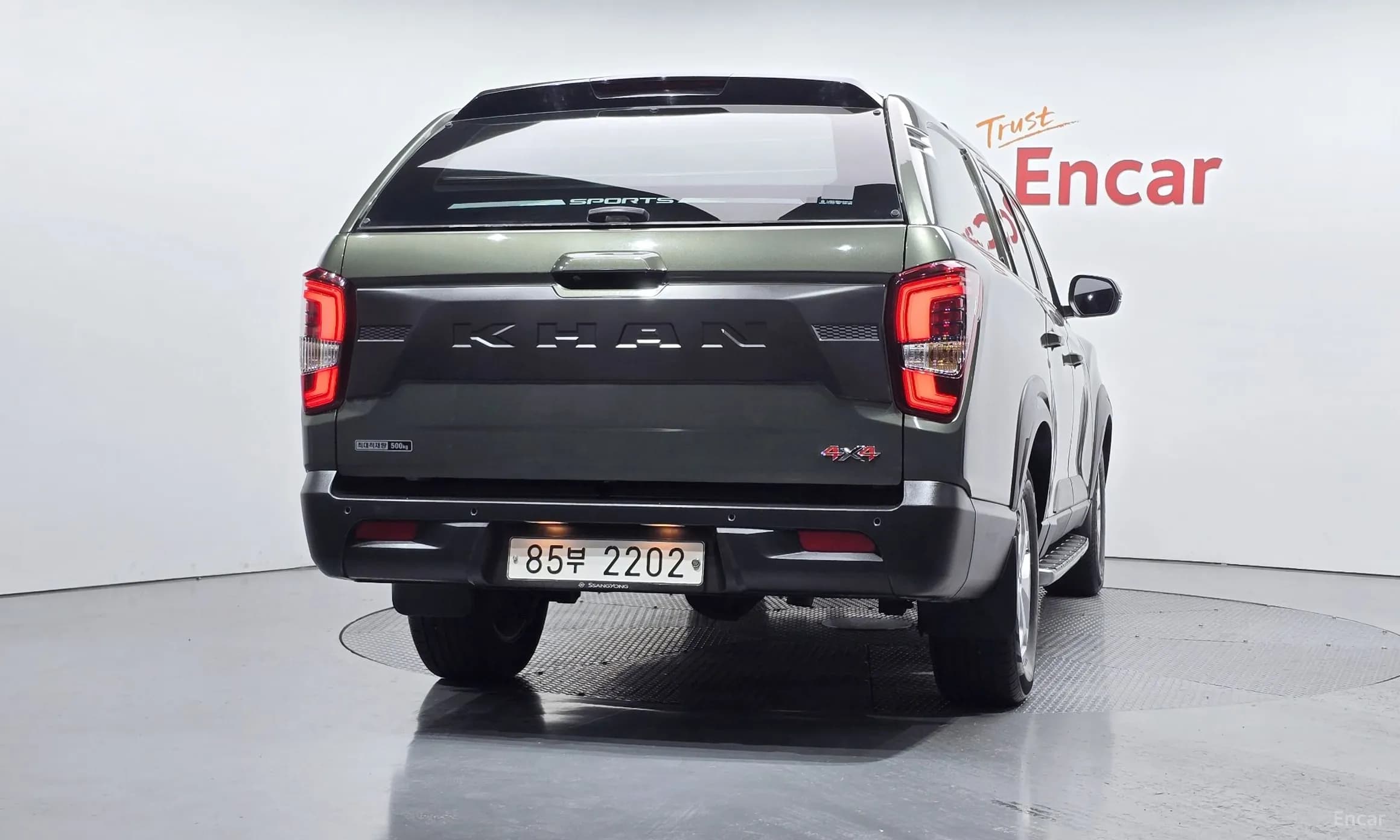 Rexton Sports Khan