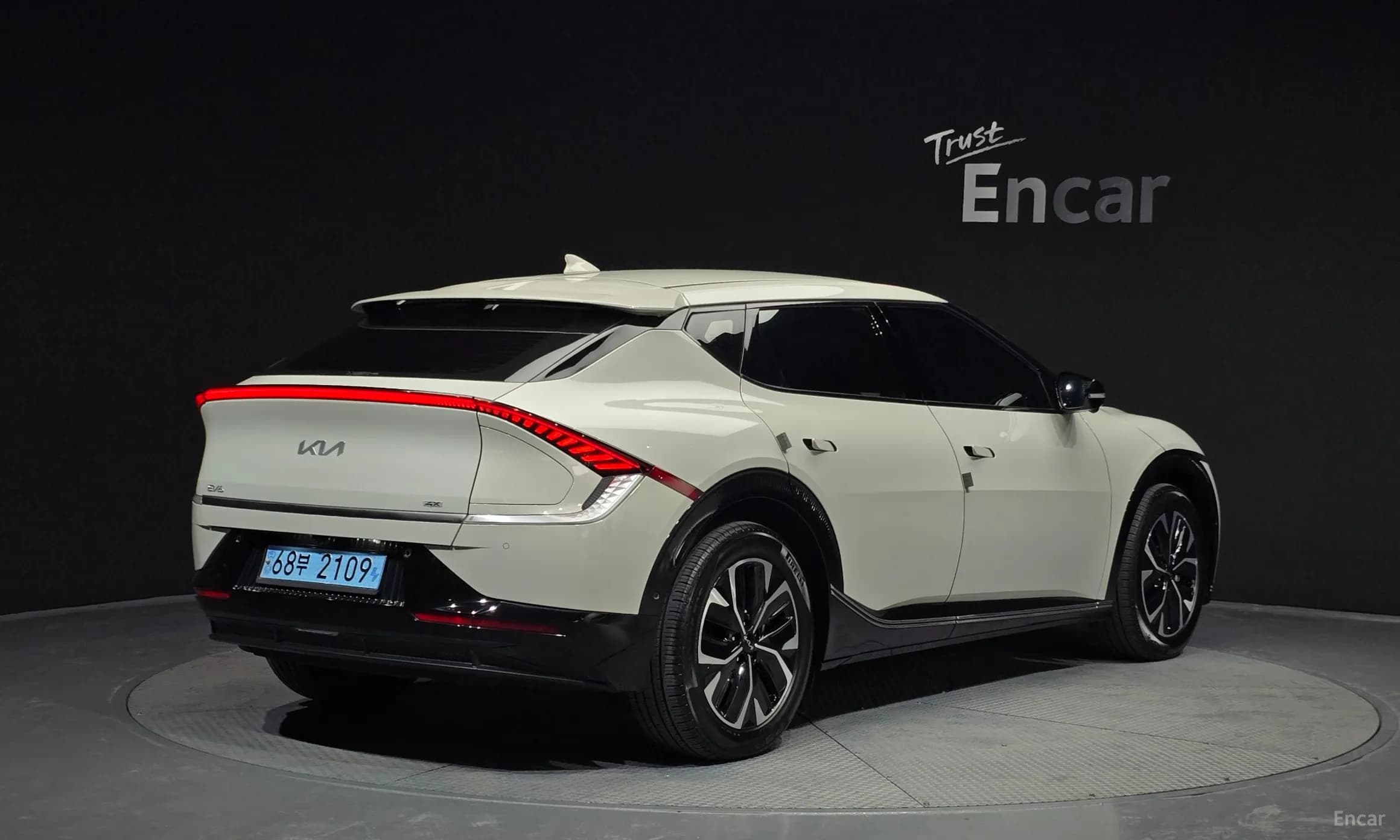 EV6