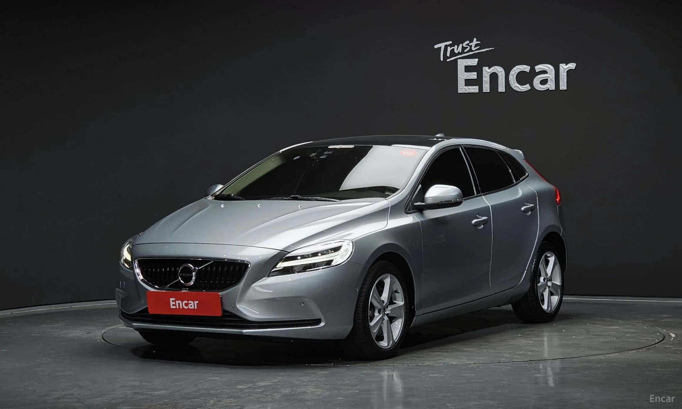 V40