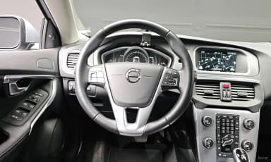 V40
