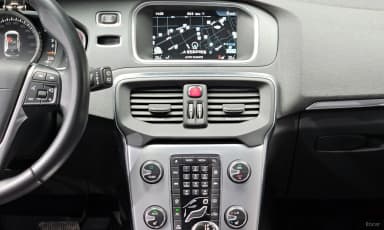 V40