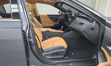 ES300h 7th Generation