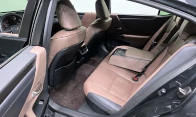 ES300h 7th Generation