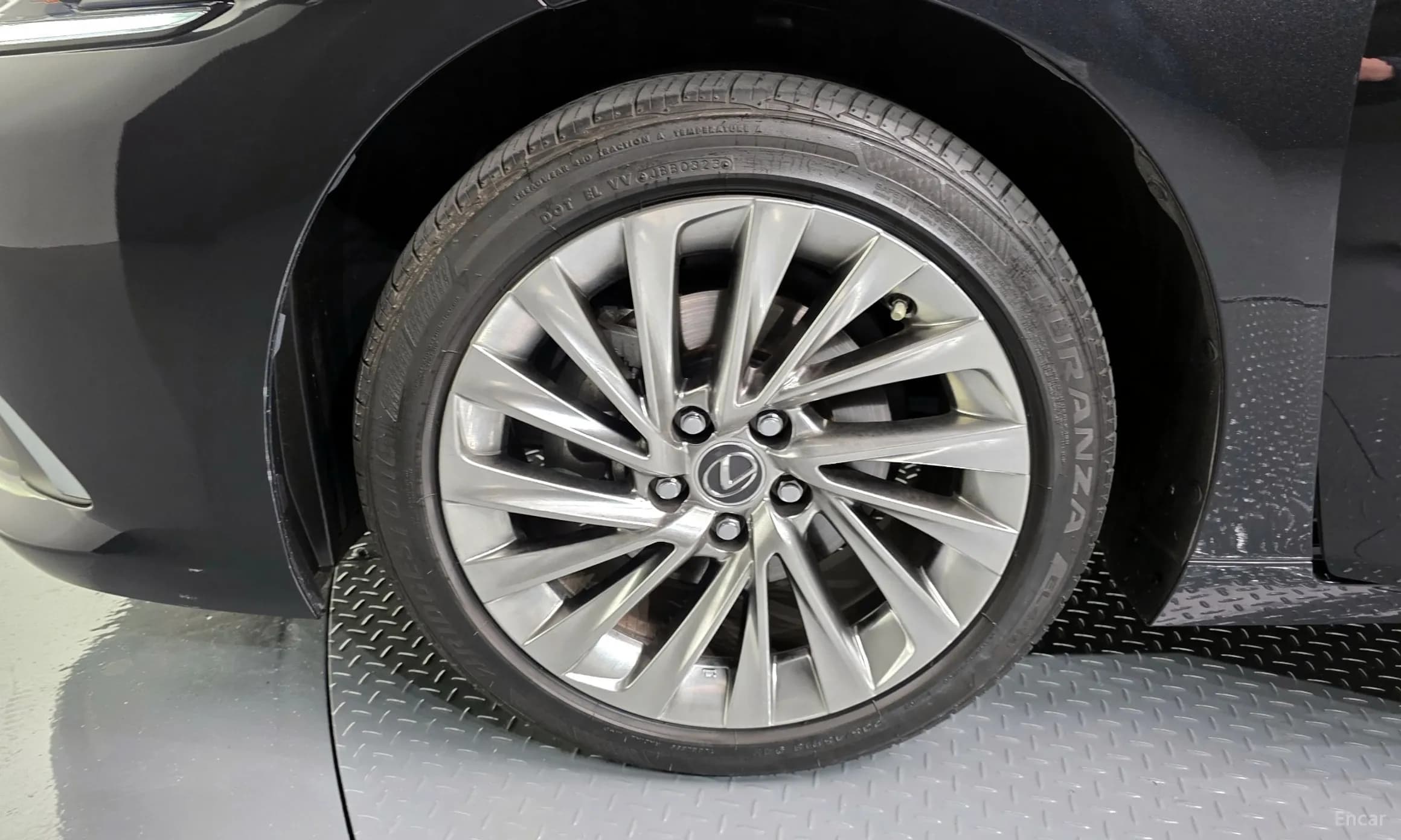 ES300h 7th Generation