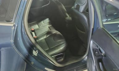 V40