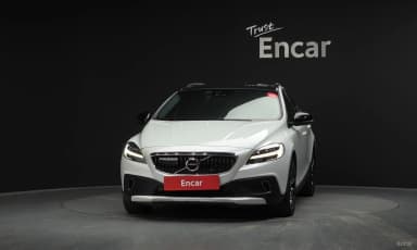 V40 Cross Country