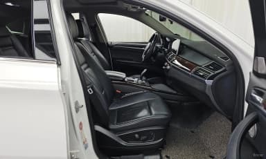 X6 (E71)