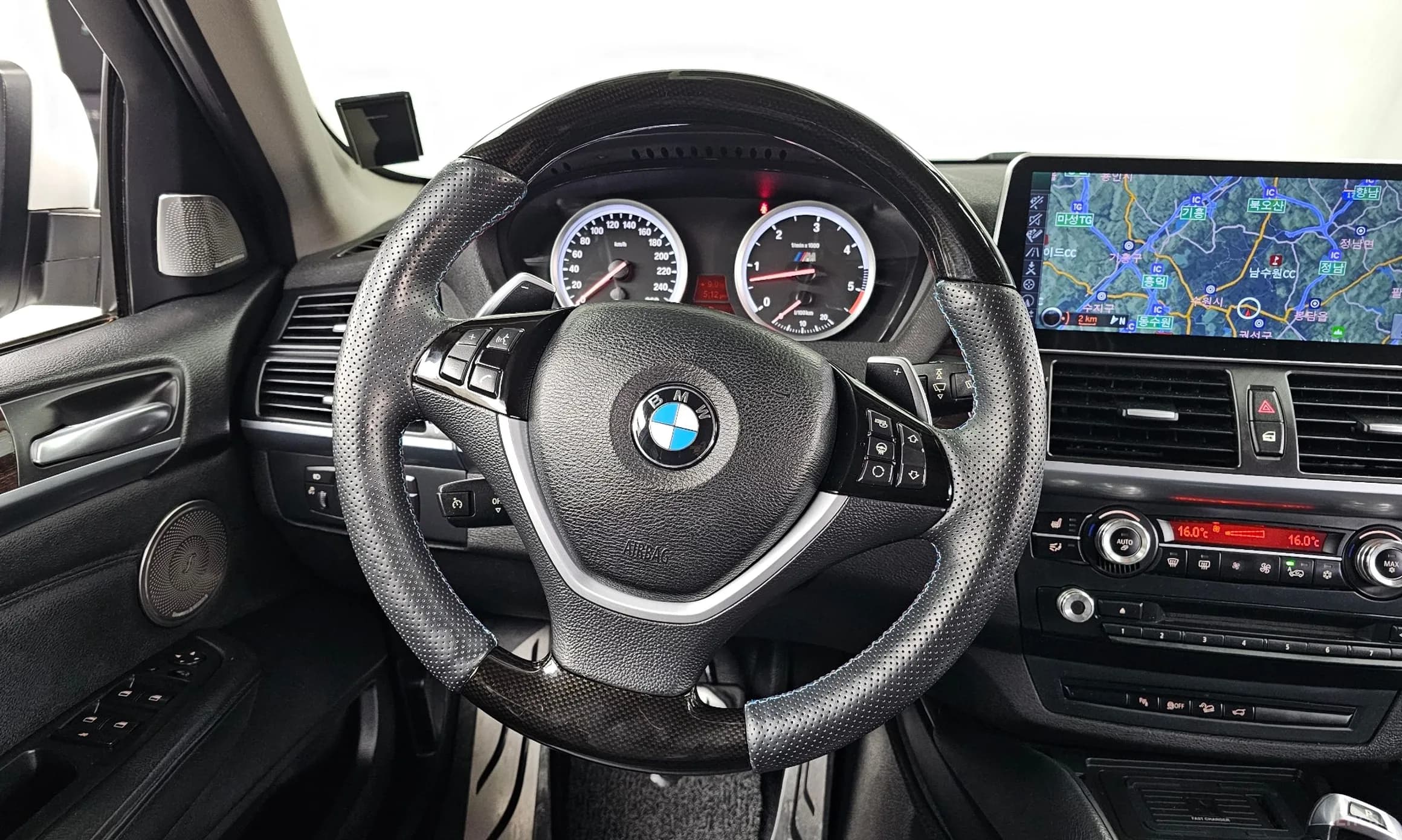 X6 (E71)