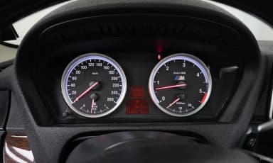 X6 (E71)