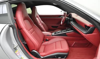 911 (992)