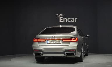 7 Series (G11)