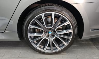 7 Series (G11)