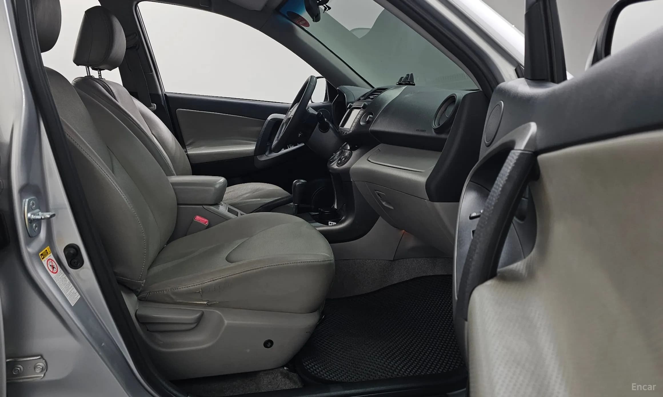 RAV4