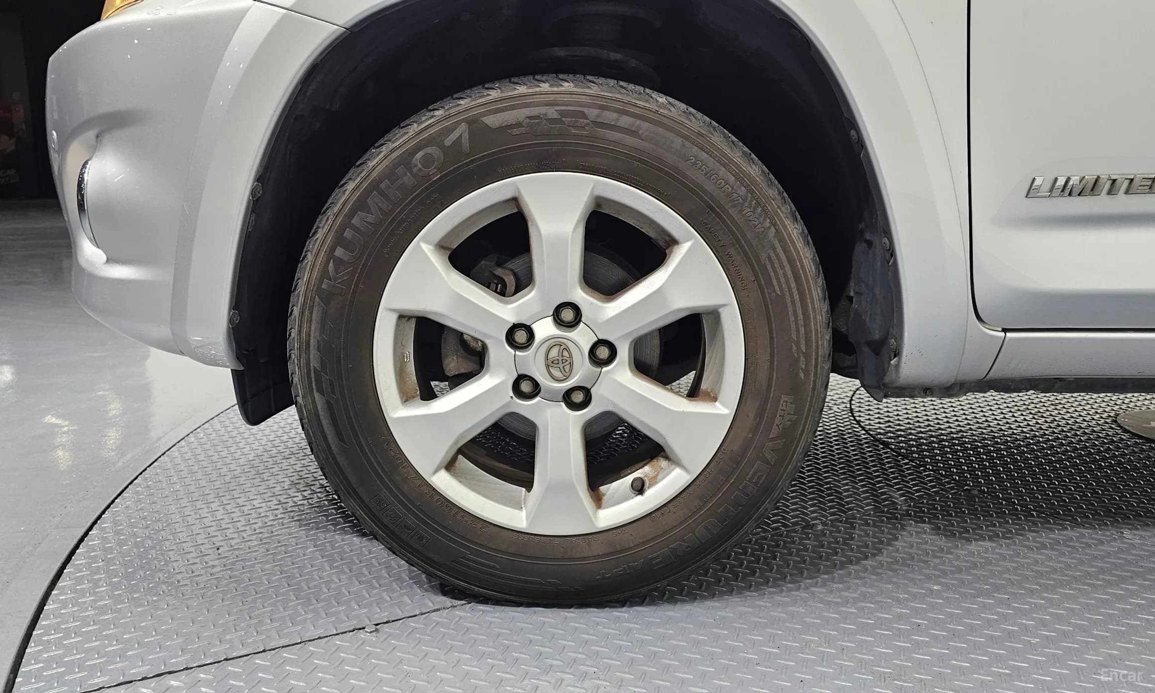 RAV4
