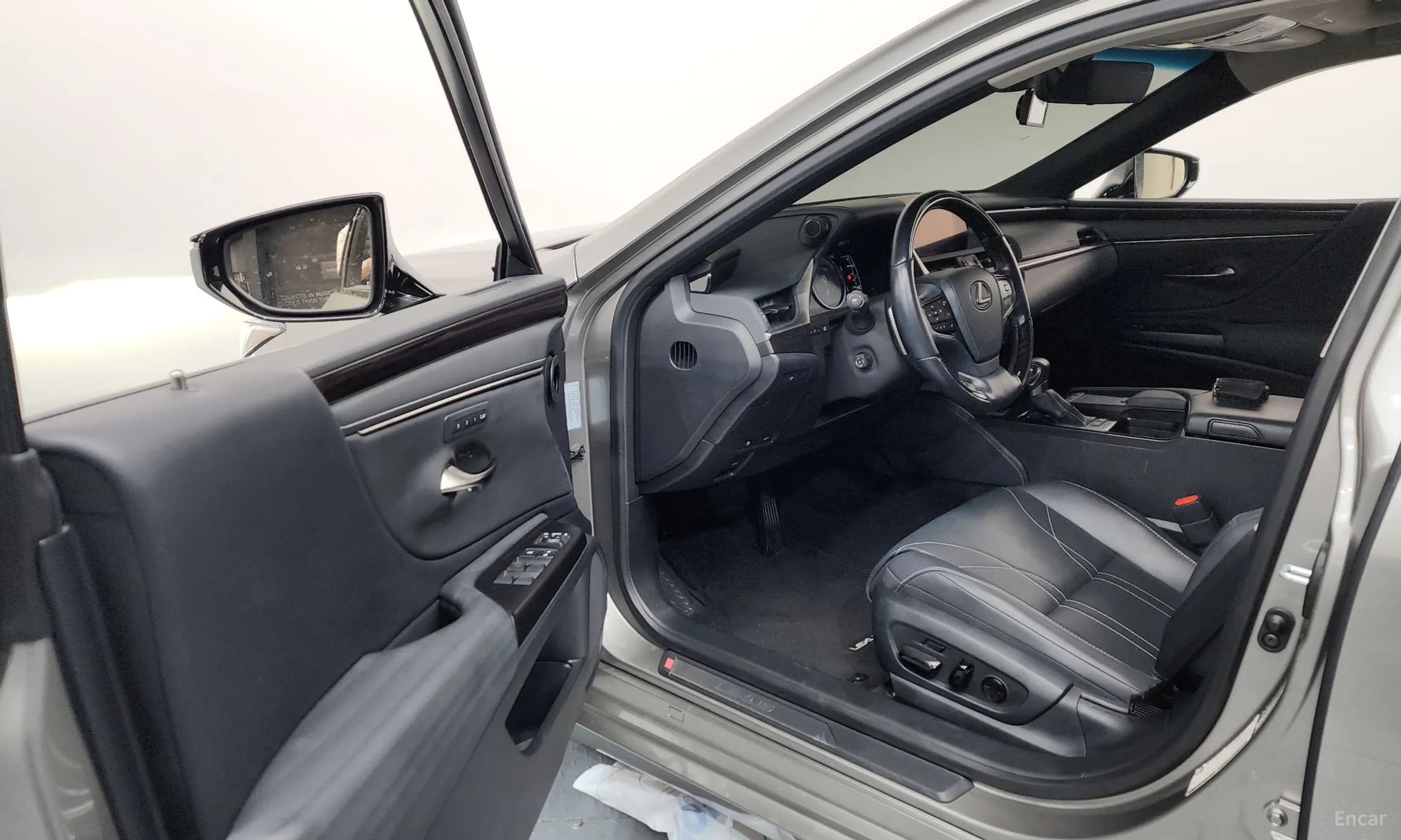 ES300h 7th Generation