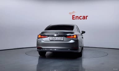 ES300h 7th Generation