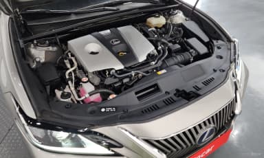 ES300h 7th Generation