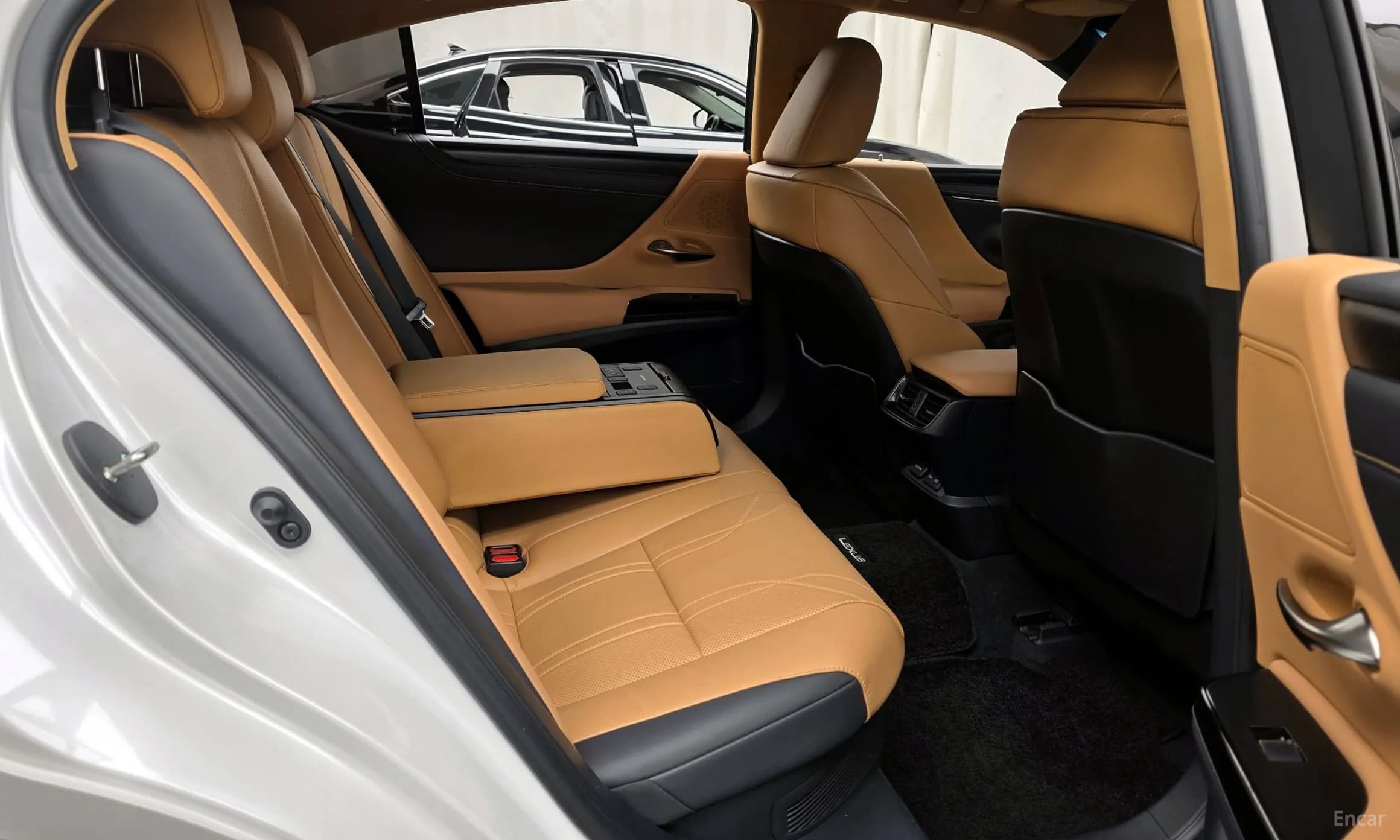 ES300h 7th Generation