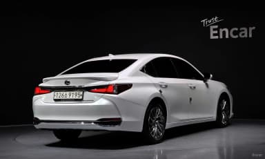 ES300h 7th Generation