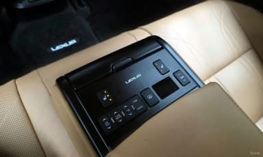 ES300h 7th Generation