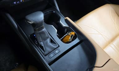 ES300h 7th Generation