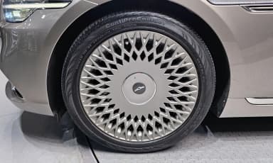 G90