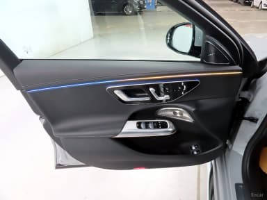 E-Class W214