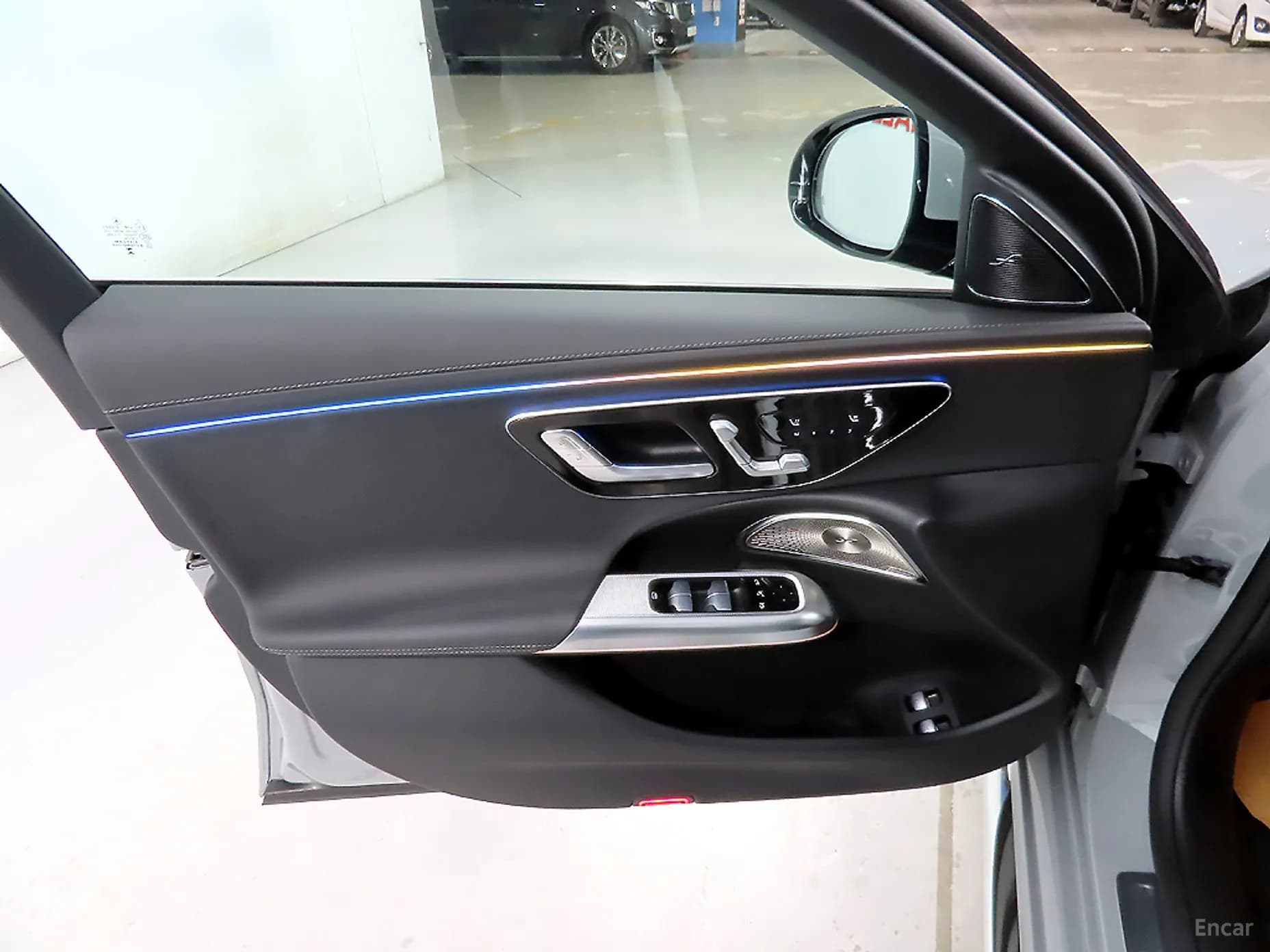 E-Class W214