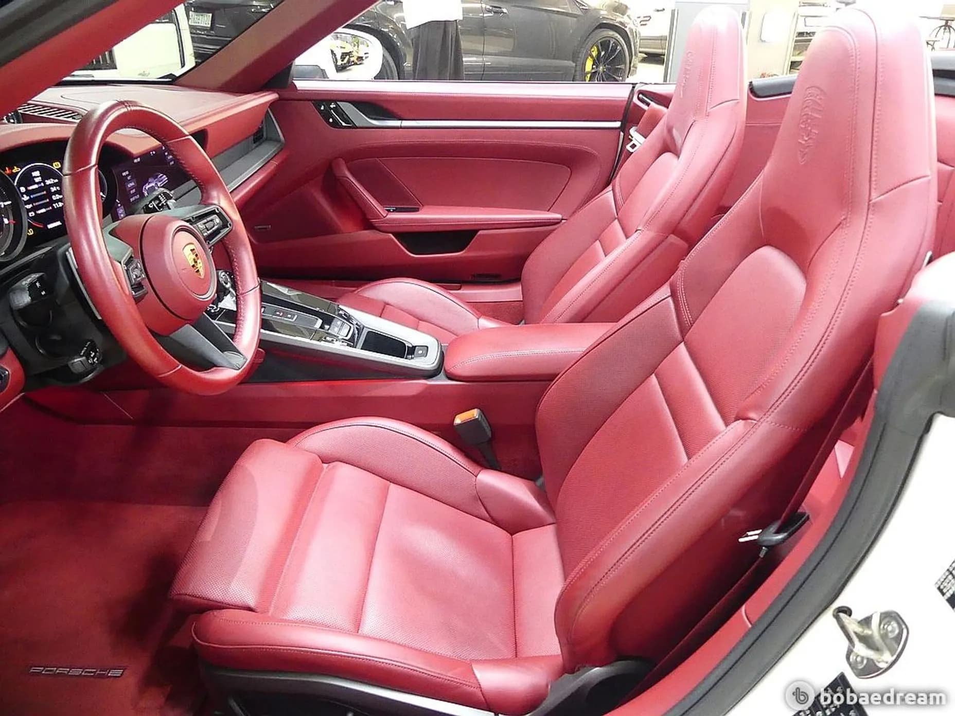 911 (992)