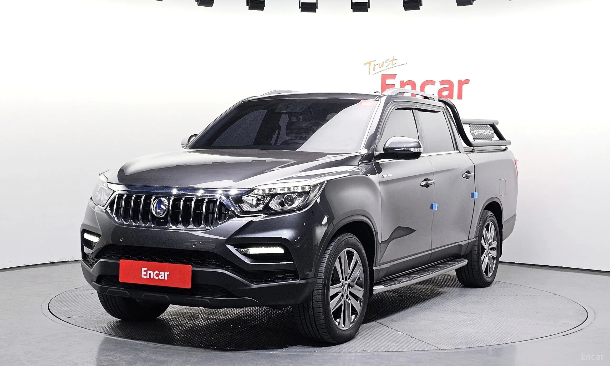 Rexton Sports Khan