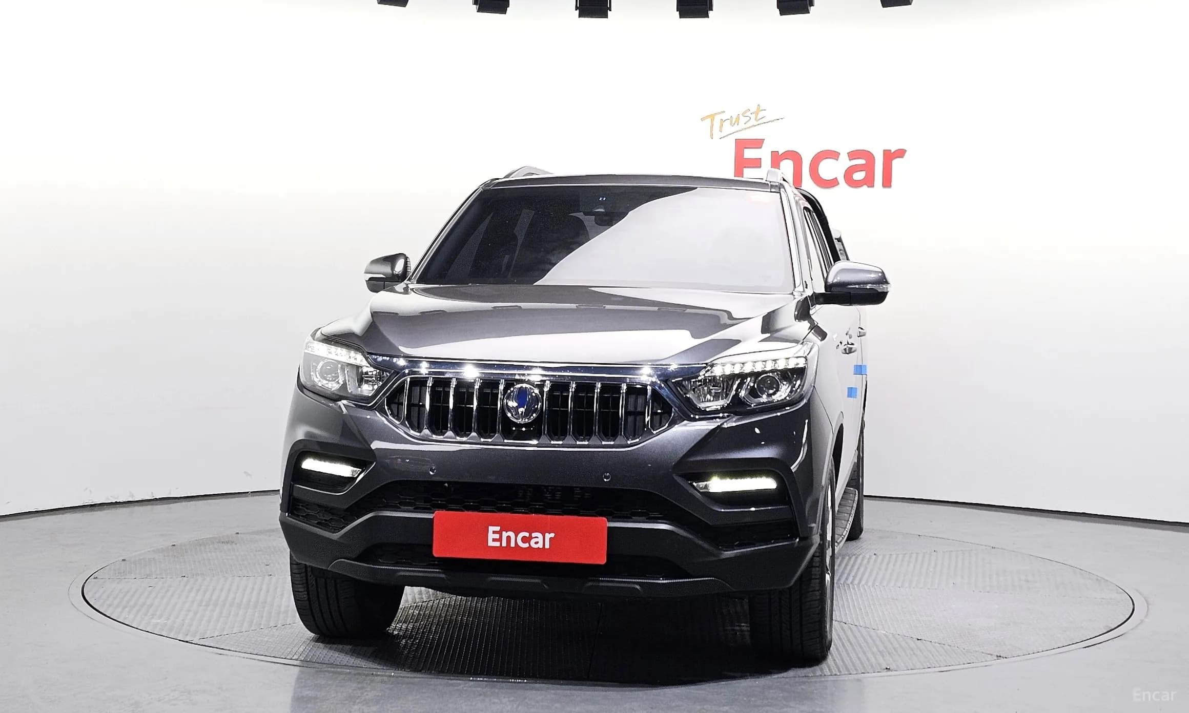 Rexton Sports Khan