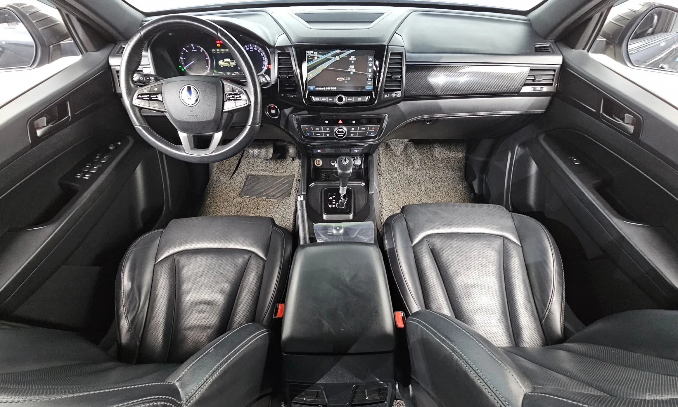 Rexton Sports Khan