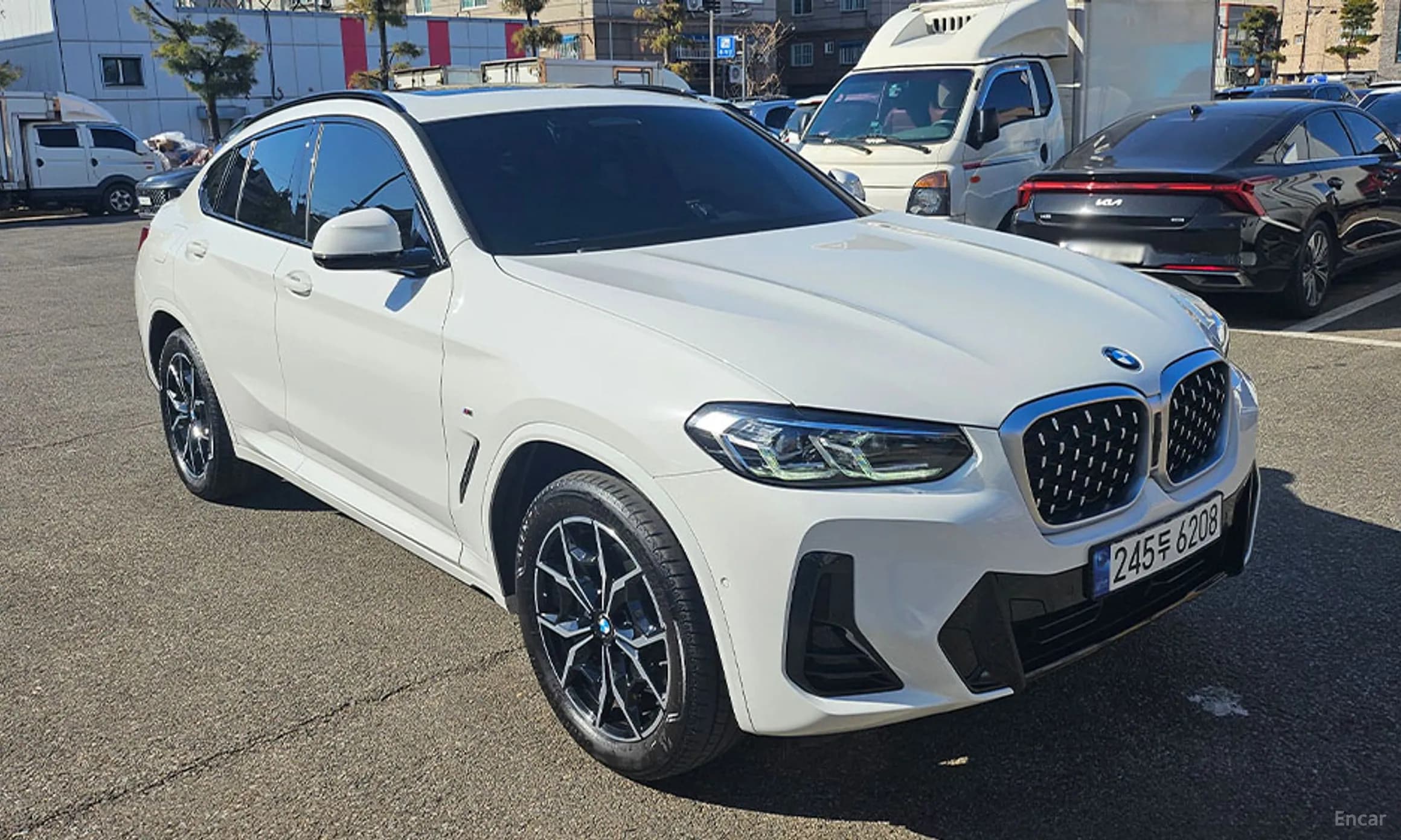 X4 (G02)