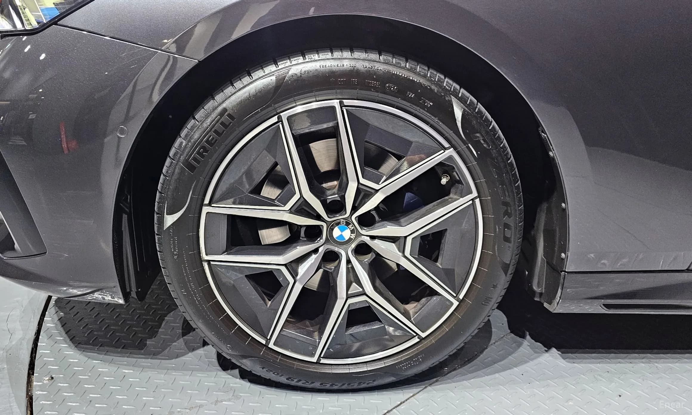 5 Series (G60)