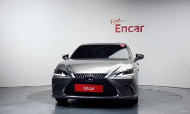 ES300h 7th Generation