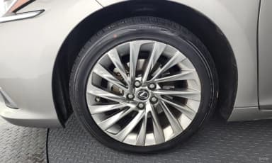 ES300h 7th Generation