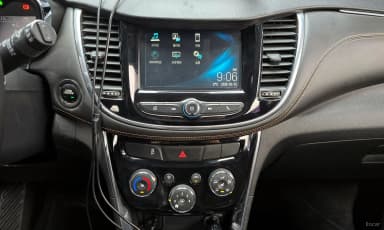 Trax