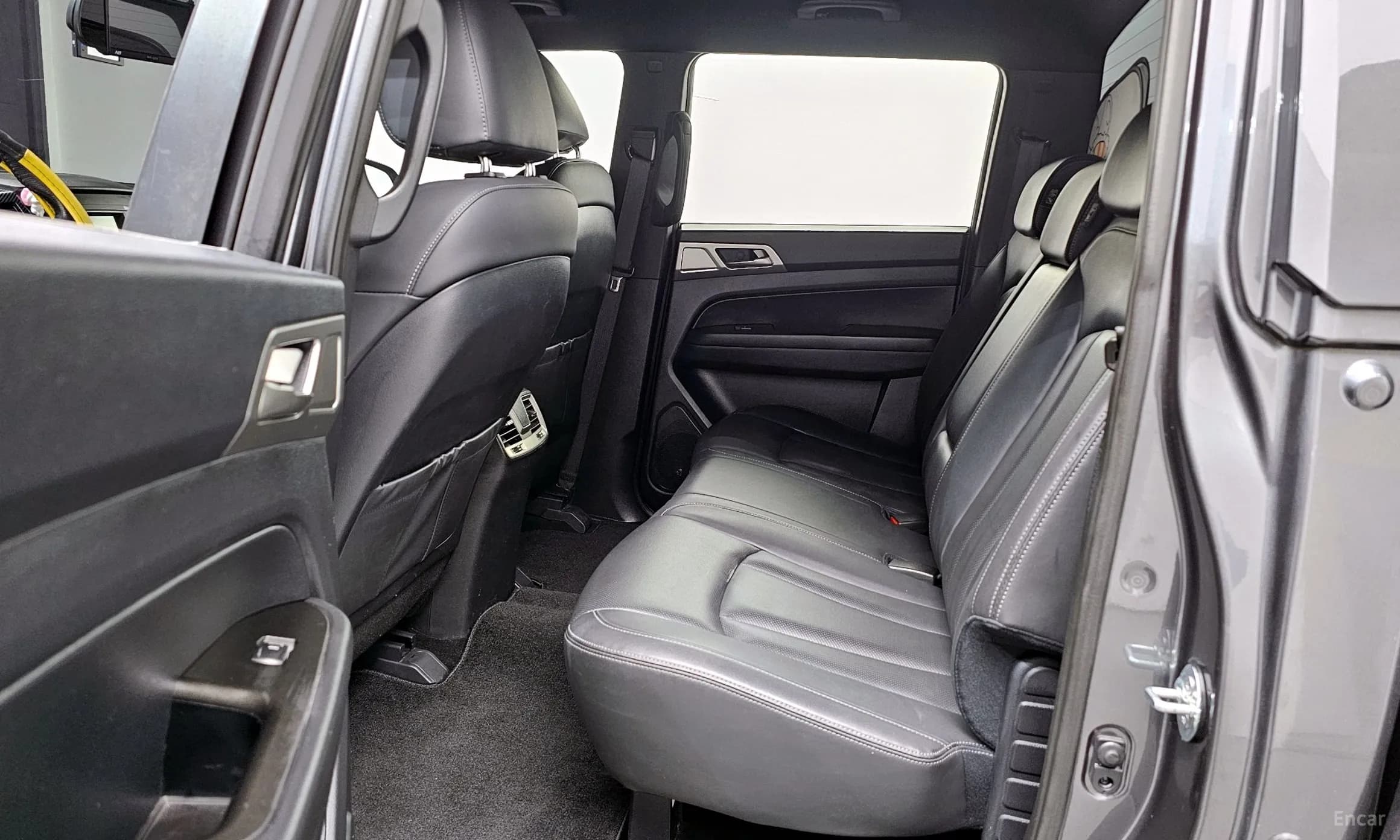 Rexton Sports Khan