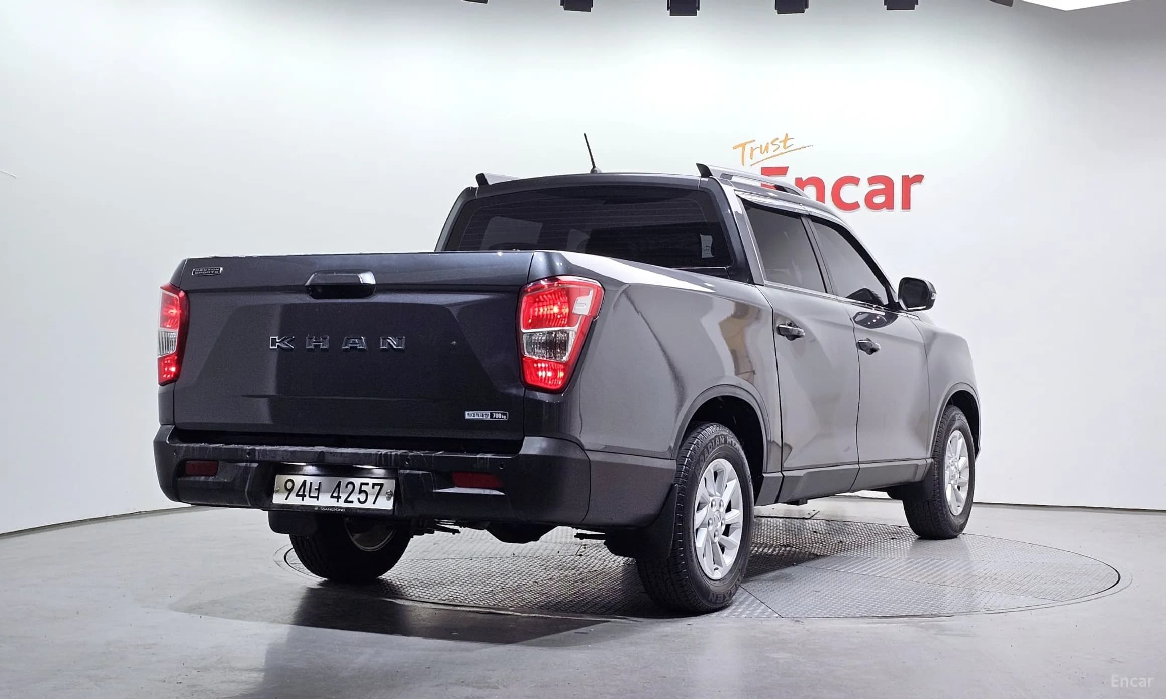 Rexton Sports Khan