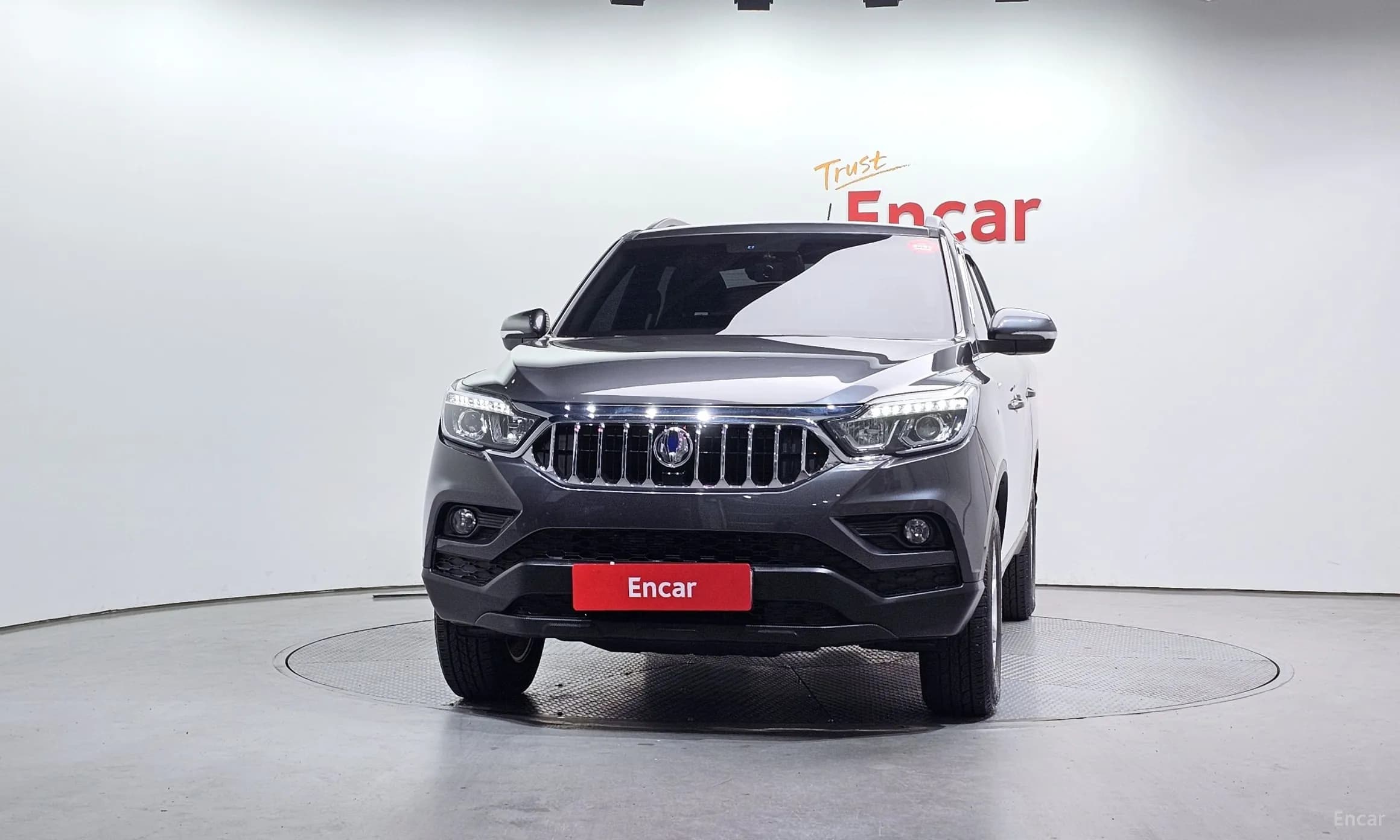 Rexton Sports Khan