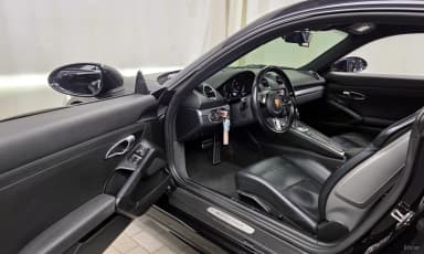 718 Cayman