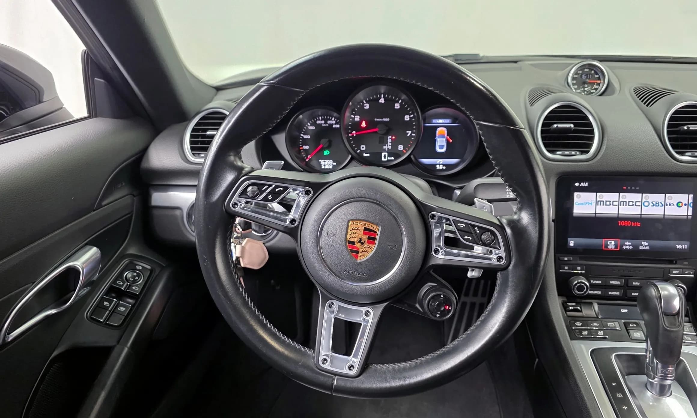 718 Cayman
