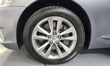 LS460