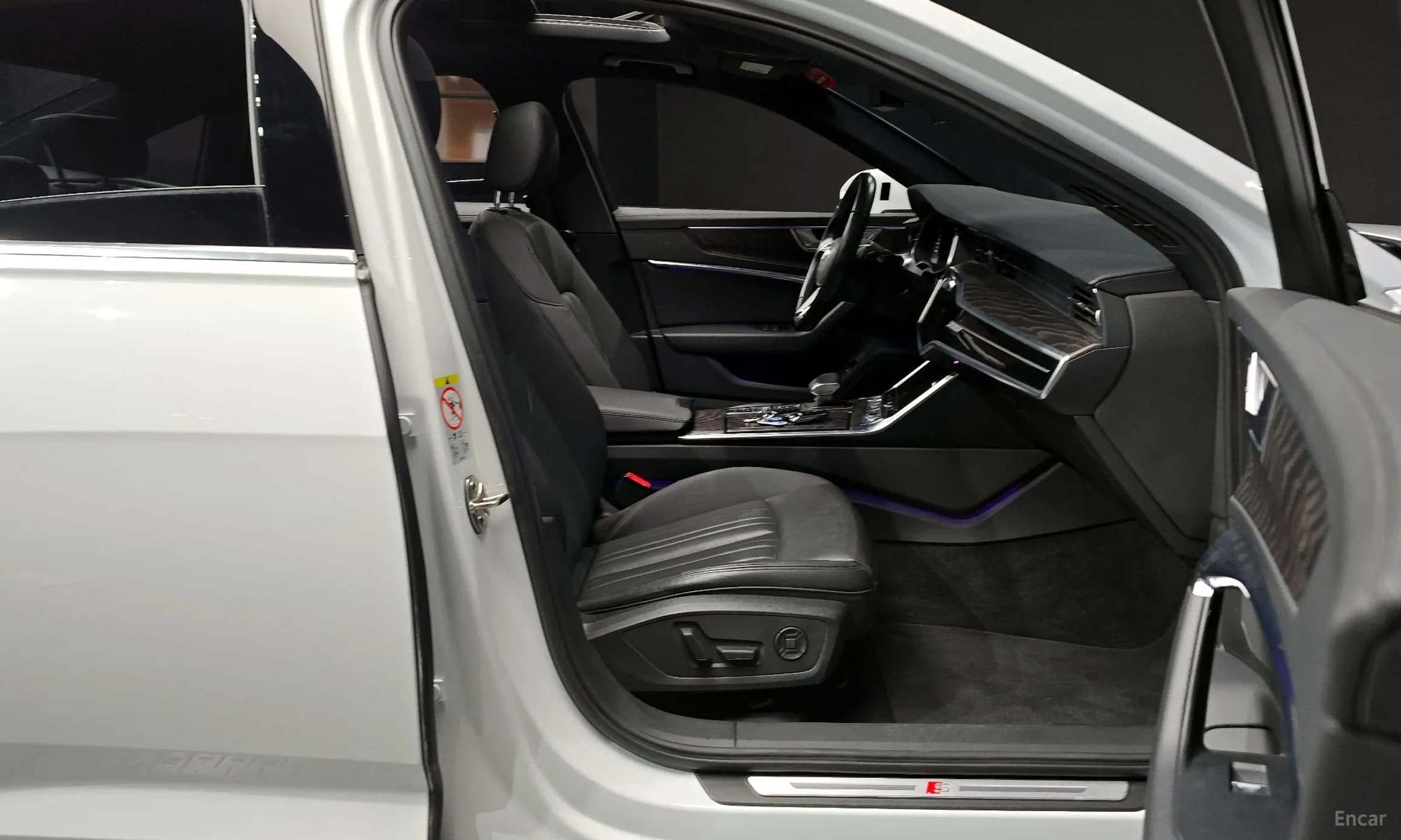 A6 (C8)